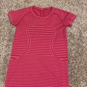 Lululemon swiftly tech shirt! RARE